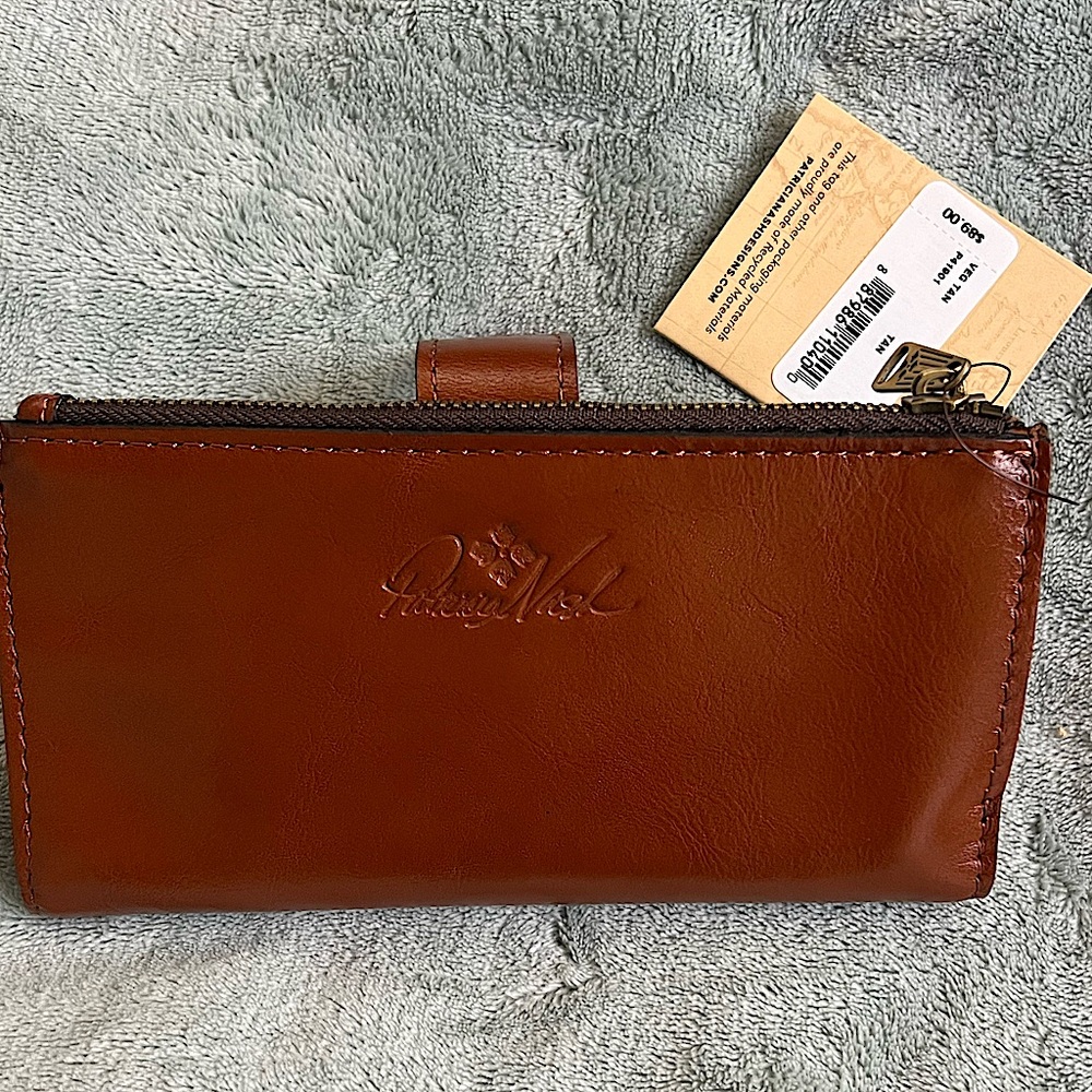 Brand new Patricia Nash wallet /card holder